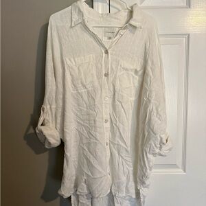 American Eagle Outfitters Cream Button-Up Shirt